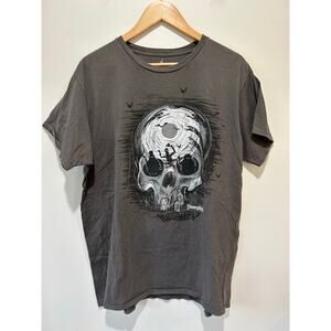 Disney Halloween t shirt grey size XL skull graphic on front